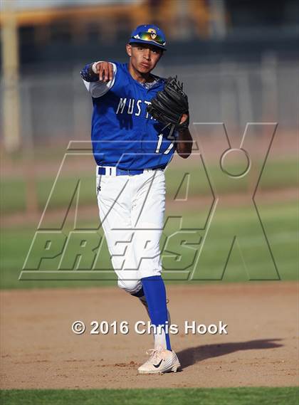 Thumbnail 2 in Sahuarita vs. Sahuaro (Lancer Baseball Classic) photogallery.