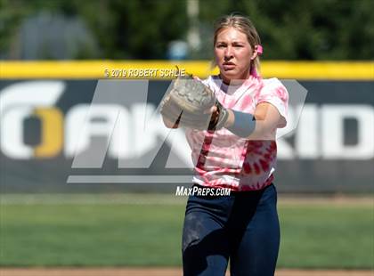 Thumbnail 1 in Ponderosa @ Oak Ridge photogallery.