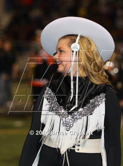 Thumbnail 3 in Gilmer vs. Pleasant Grove (UIL 4A Bi-District) photogallery.