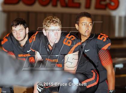 Thumbnail 2 in Gilmer vs. Pleasant Grove (UIL 4A Bi-District) photogallery.