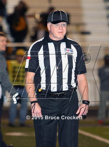 Thumbnail 1 in Gilmer vs. Pleasant Grove (UIL 4A Bi-District) photogallery.