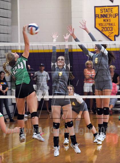 Thumbnail 1 in Bonanza vs St. Mary's (Durango Fall Classic) photogallery.