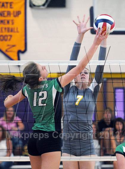 Thumbnail 2 in Bonanza vs St. Mary's (Durango Fall Classic) photogallery.