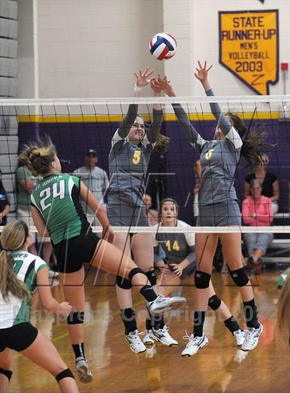 Thumbnail 2 in Bonanza vs St. Mary's (Durango Fall Classic) photogallery.