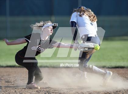 Thumbnail 1 in Amanda-Clearcreek @ Teays Valley photogallery.