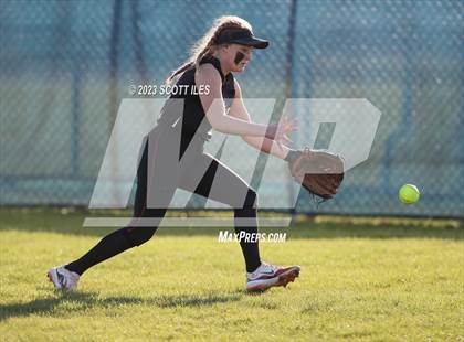 Thumbnail 1 in Amanda-Clearcreek @ Teays Valley photogallery.