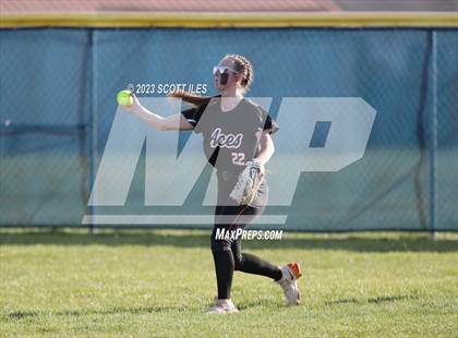 Thumbnail 3 in Amanda-Clearcreek @ Teays Valley photogallery.