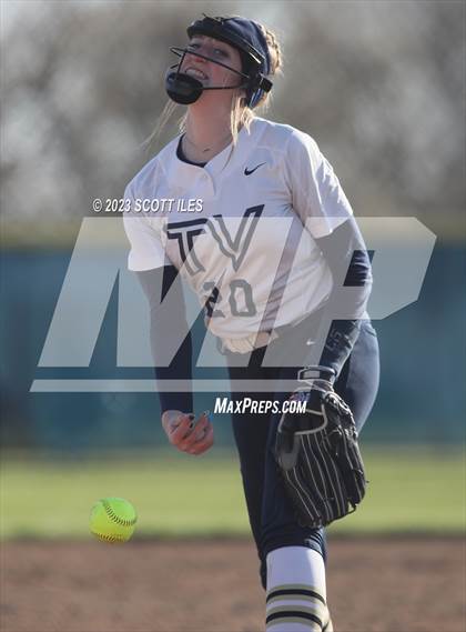 Thumbnail 3 in Amanda-Clearcreek @ Teays Valley photogallery.