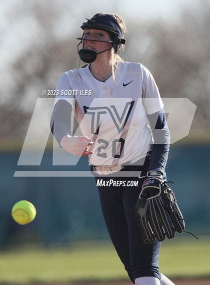 Thumbnail 2 in Amanda-Clearcreek @ Teays Valley photogallery.