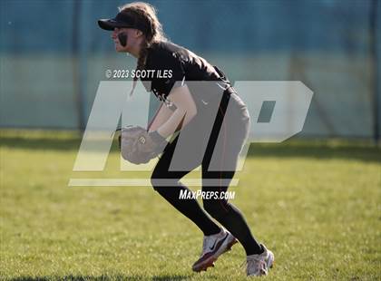 Thumbnail 3 in Amanda-Clearcreek @ Teays Valley photogallery.