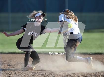 Thumbnail 3 in Amanda-Clearcreek @ Teays Valley photogallery.