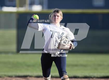 Thumbnail 3 in Amanda-Clearcreek @ Teays Valley photogallery.