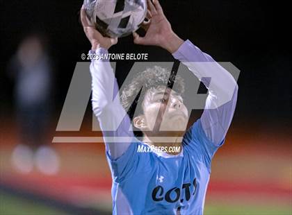 Thumbnail 3 in Downey vs. Carson photogallery.
