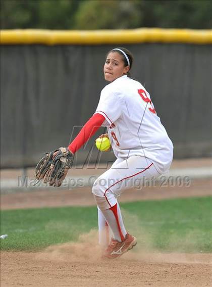 Thumbnail 3 in Murrieta Valley vs Fullerton (Michelle Carew Classic) photogallery.