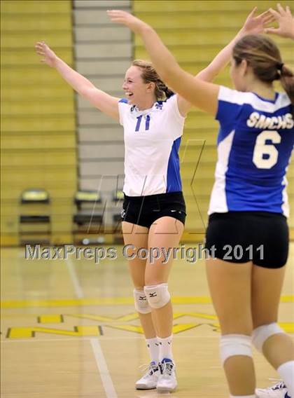 Thumbnail 1 in Capistrano Valley vs Santa Margarita (Aloha Cougar Classic) photogallery.