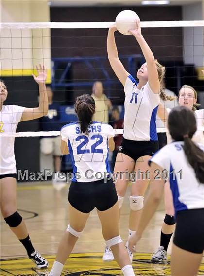 Thumbnail 3 in Capistrano Valley vs Santa Margarita (Aloha Cougar Classic) photogallery.