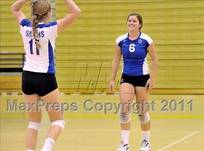 Thumbnail 3 in Capistrano Valley vs Santa Margarita (Aloha Cougar Classic) photogallery.