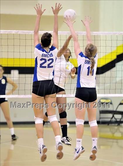 Thumbnail 1 in Capistrano Valley vs Santa Margarita (Aloha Cougar Classic) photogallery.