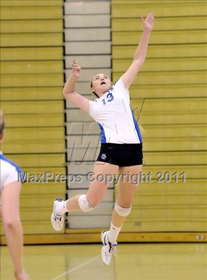 Thumbnail 3 in Capistrano Valley vs Santa Margarita (Aloha Cougar Classic) photogallery.