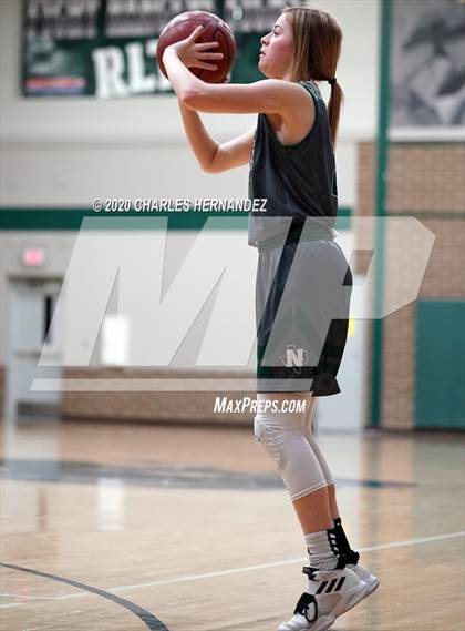 Thumbnail 1 in Hearne vs. Normangee (UIL 2A Bi-District Playoff) photogallery.
