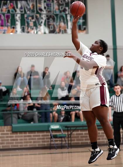 Thumbnail 1 in Hearne vs. Normangee (UIL 2A Bi-District Playoff) photogallery.