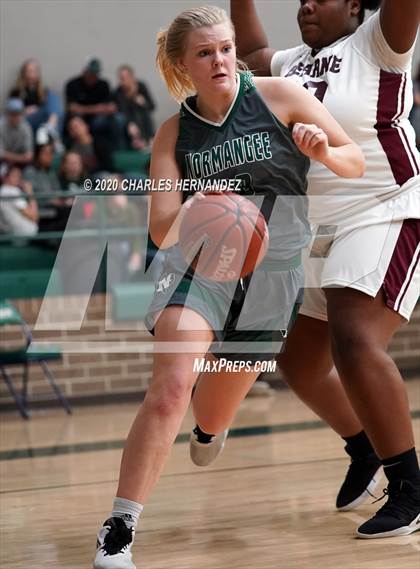 Thumbnail 2 in Hearne vs. Normangee (UIL 2A Bi-District Playoff) photogallery.