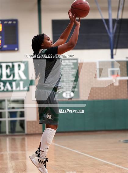 Thumbnail 3 in Hearne vs. Normangee (UIL 2A Bi-District Playoff) photogallery.