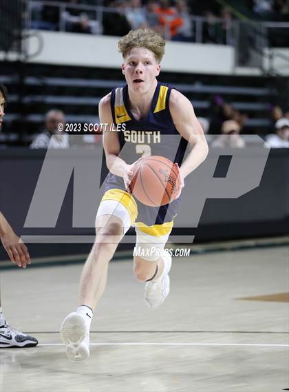 Thumbnail 3 in  South Point vs Africentric Early College (OHSAA D3 Regional Final) photogallery.