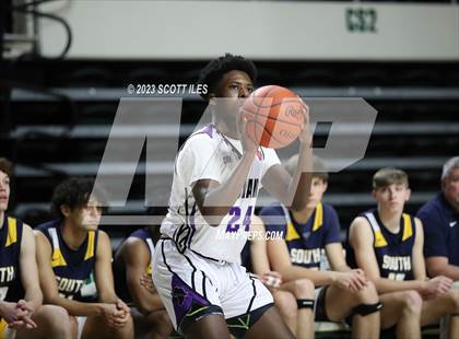 Thumbnail 2 in  South Point vs Africentric Early College (OHSAA D3 Regional Final) photogallery.