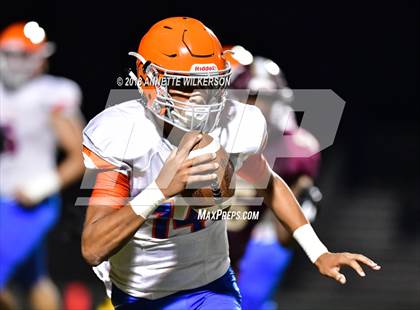 Thumbnail 1 in West Orange vs. Wekiva (FHSAA 8A Quarterfinal) photogallery.
