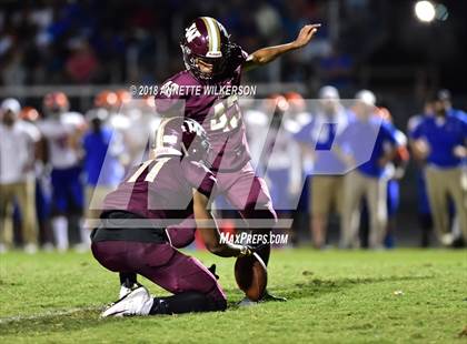 Thumbnail 2 in West Orange vs. Wekiva (FHSAA 8A Quarterfinal) photogallery.