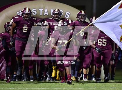 Thumbnail 2 in West Orange vs. Wekiva (FHSAA 8A Quarterfinal) photogallery.