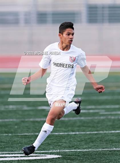 Thumbnail 2 in Artesia @ Portola photogallery.