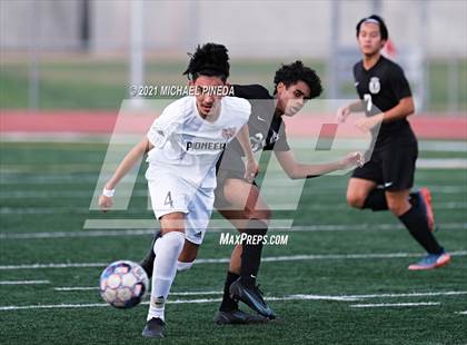 Thumbnail 2 in Artesia @ Portola photogallery.