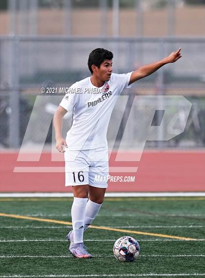 Thumbnail 3 in Artesia @ Portola photogallery.