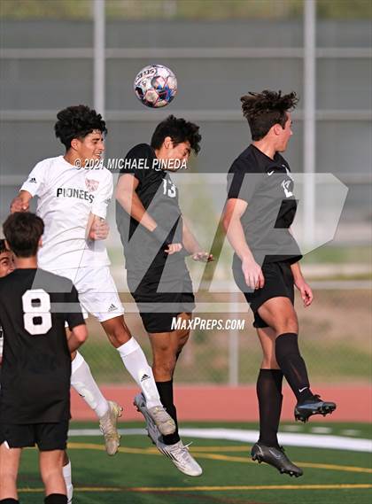 Thumbnail 3 in Artesia @ Portola photogallery.