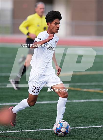 Thumbnail 1 in Artesia @ Portola photogallery.