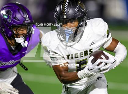 Thumbnail 2 in Broken Arrow @ Fayetteville photogallery.