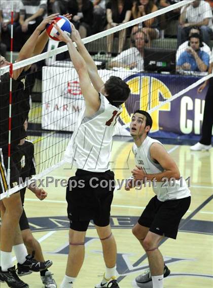 Thumbnail 1 in Parker vs. Laguna Beach (CIF SoCal D3 Regional Final) photogallery.