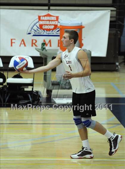 Thumbnail 2 in Parker vs. Laguna Beach (CIF SoCal D3 Regional Final) photogallery.