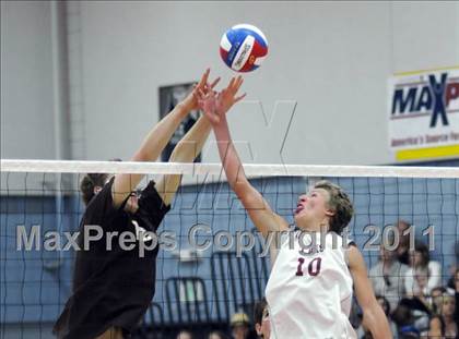 Thumbnail 3 in Parker vs. Laguna Beach (CIF SoCal D3 Regional Final) photogallery.