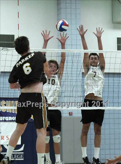 Thumbnail 1 in Parker vs. Laguna Beach (CIF SoCal D3 Regional Final) photogallery.