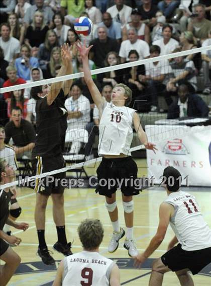 Thumbnail 1 in Parker vs. Laguna Beach (CIF SoCal D3 Regional Final) photogallery.