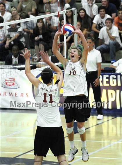 Thumbnail 1 in Parker vs. Laguna Beach (CIF SoCal D3 Regional Final) photogallery.