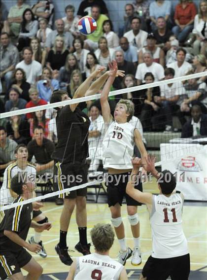 Thumbnail 2 in Parker vs. Laguna Beach (CIF SoCal D3 Regional Final) photogallery.