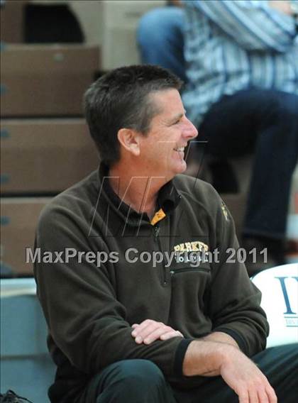 Thumbnail 1 in Parker vs. Laguna Beach (CIF SoCal D3 Regional Final) photogallery.