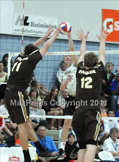 Thumbnail 2 in Parker vs. Laguna Beach (CIF SoCal D3 Regional Final) photogallery.