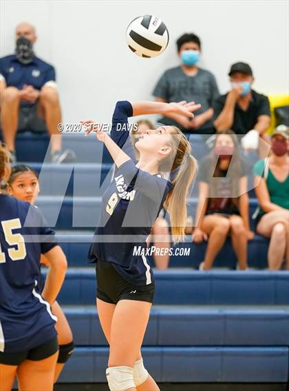 Thumbnail 2 in Chandler Prep @ Lincoln Prep photogallery.