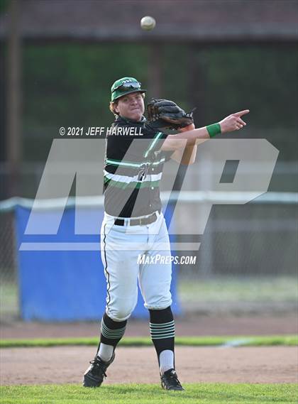 Thumbnail 3 in Mayfield vs. South (OHSAA D1 District Semifinal) photogallery.