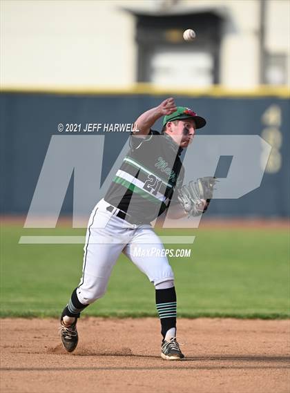 Thumbnail 2 in Mayfield vs. South (OHSAA D1 District Semifinal) photogallery.